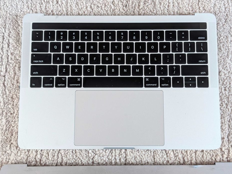 Piese Mac.book : Trackpad, Tastatura, Touchbar, Baterie etc