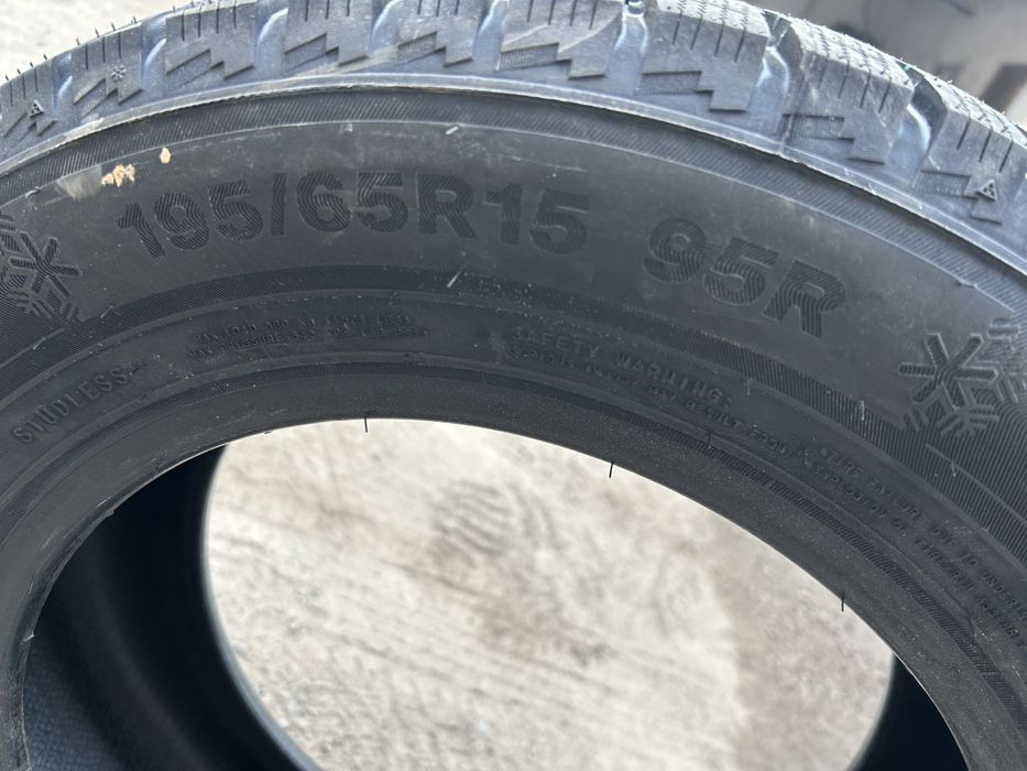 Продам зимнюю резину комплект