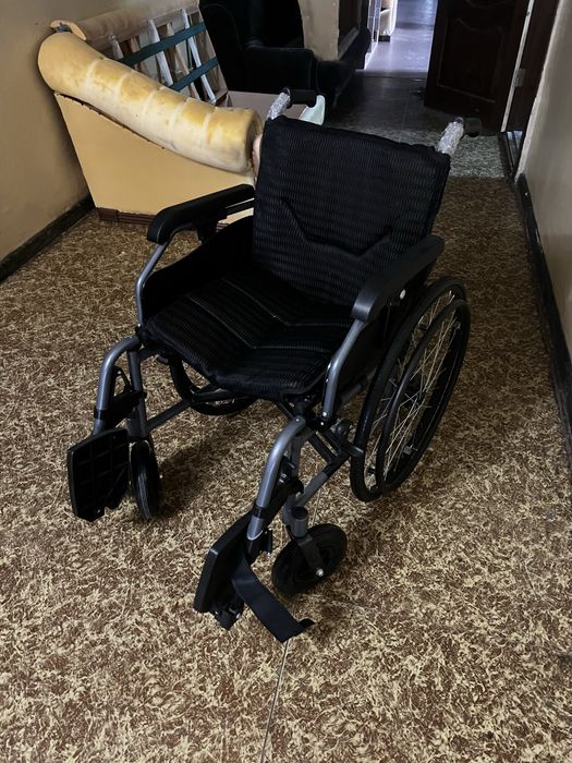 инвалидная коляска новая