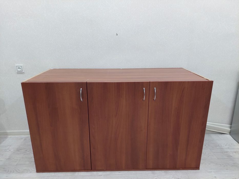 Шкаф арзанға сатам!