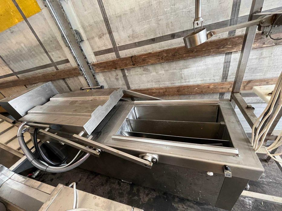 Mașină de ambalat în vid – Aproape nouă, stare excelentă