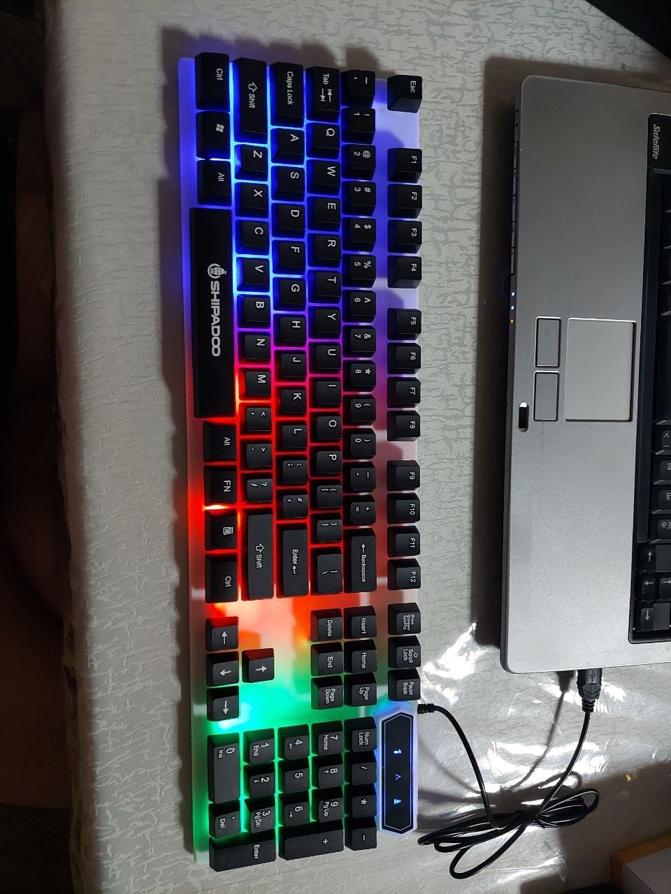 Новая! Игровая клавиатура с подсветкой new yangi