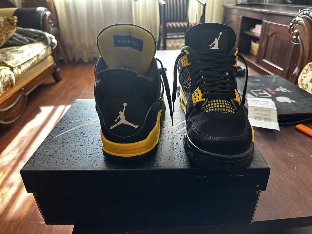 Jordan4 Yellow Thunder  Originali Conditie Buna