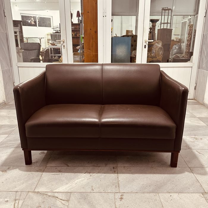 Диван от естествена кожа – перфектно състояние