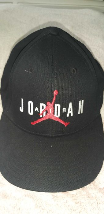 Шапки с права козирка nike,Jordan,quicksilver,Adidas,Chicago Bulls,