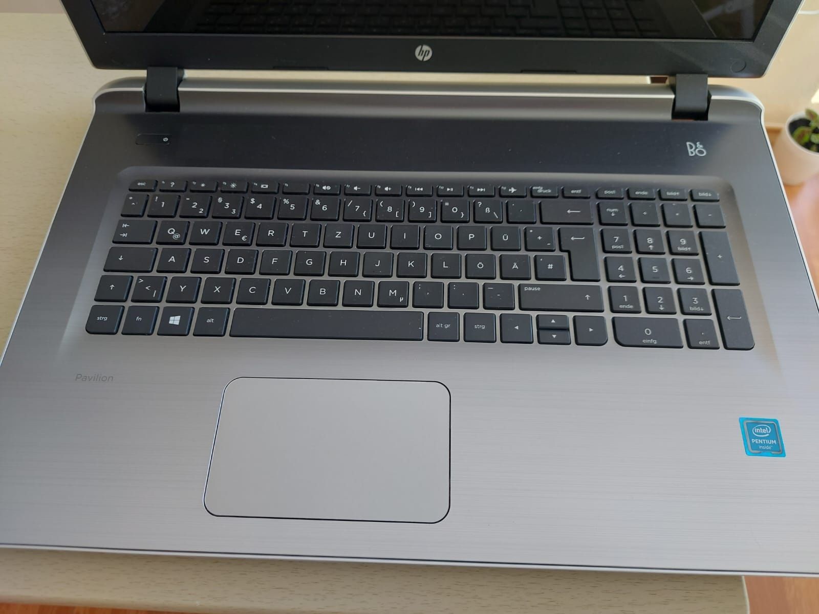 HP компютър 17.3
