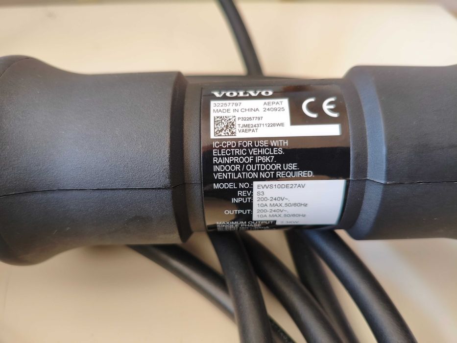Оригинална зарядна станция VOLVO ТYPE 2 тип шоко 2.3 kW 4 метра 10A