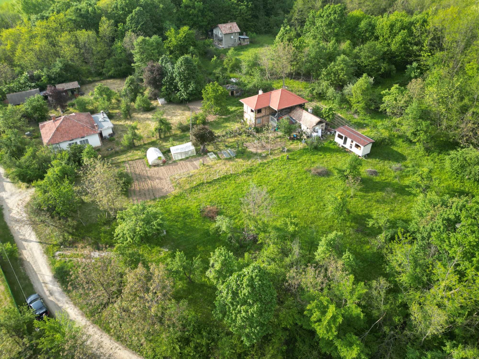 Продава ПАРЦЕЛ, с. Лоза, област Габрово