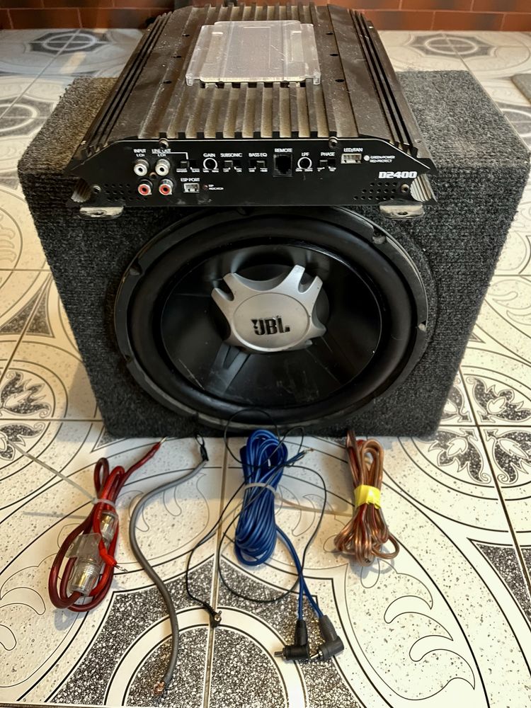 Subwoofer JBL echipat complet