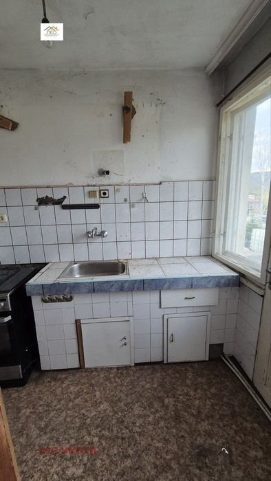 Продава се Четиристаен апартамент в Севлиево - 122 кв.м за 566 €/кв.м - Снимка #4