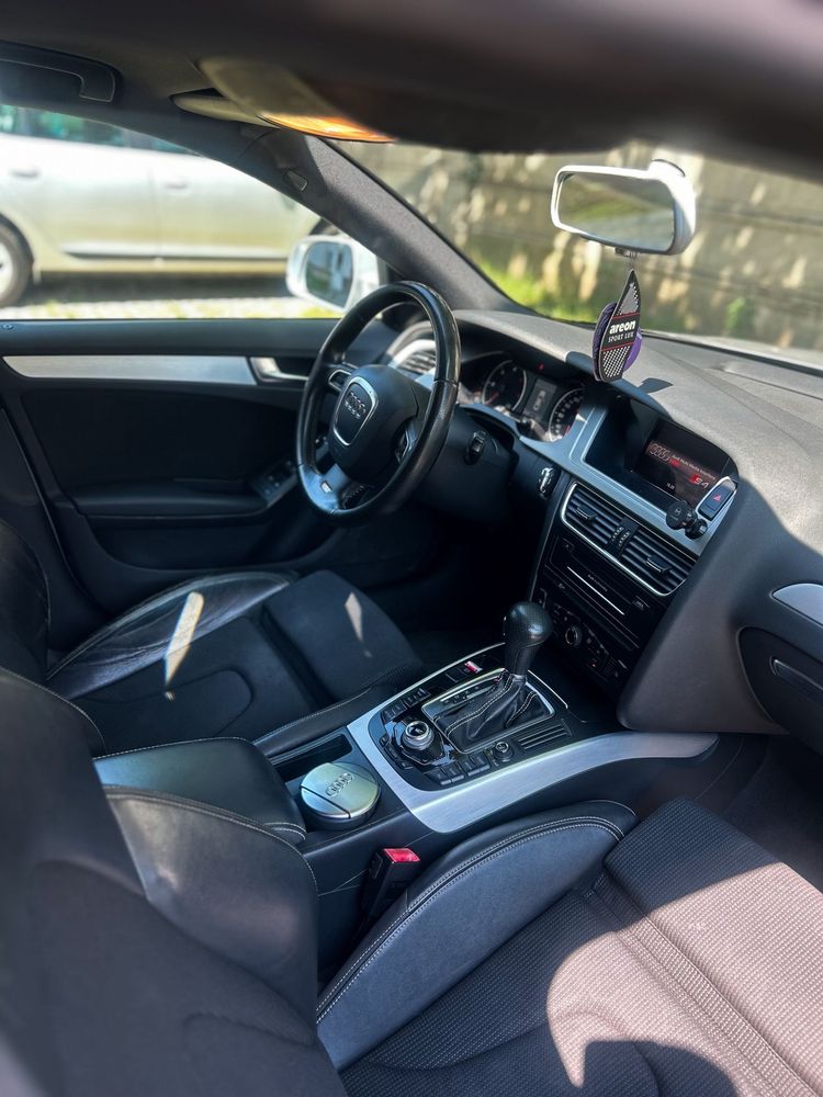 Audi A4 2011 B8 S-Line 2.0 TDI Multitronic 8+1