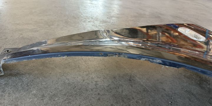 Aripa fata dreapta cu defect Volkswagen VW Passat B5.5 (facelift)