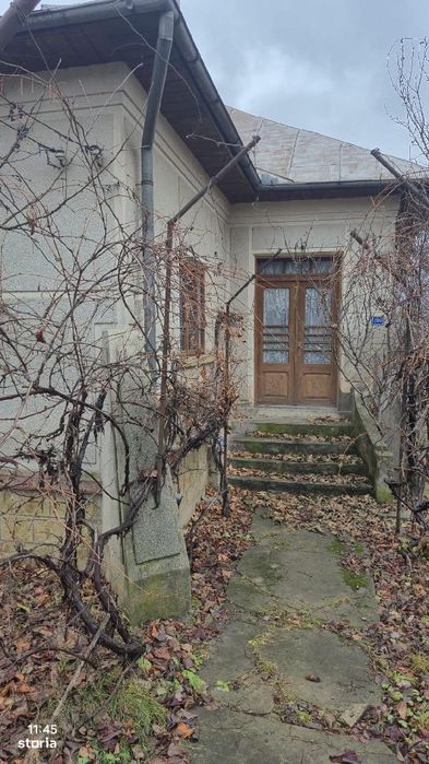 Casa cu trei camere Pietrosani - Retevoiesti Arges