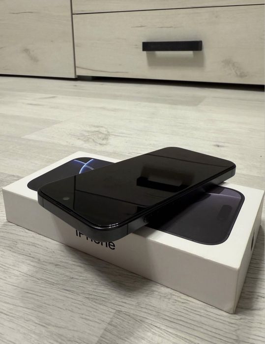 Iphone 15 PRO, black liber de rețea