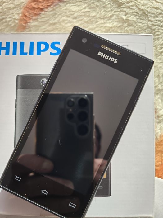 Vând Smartphone Philips S309 fullbox