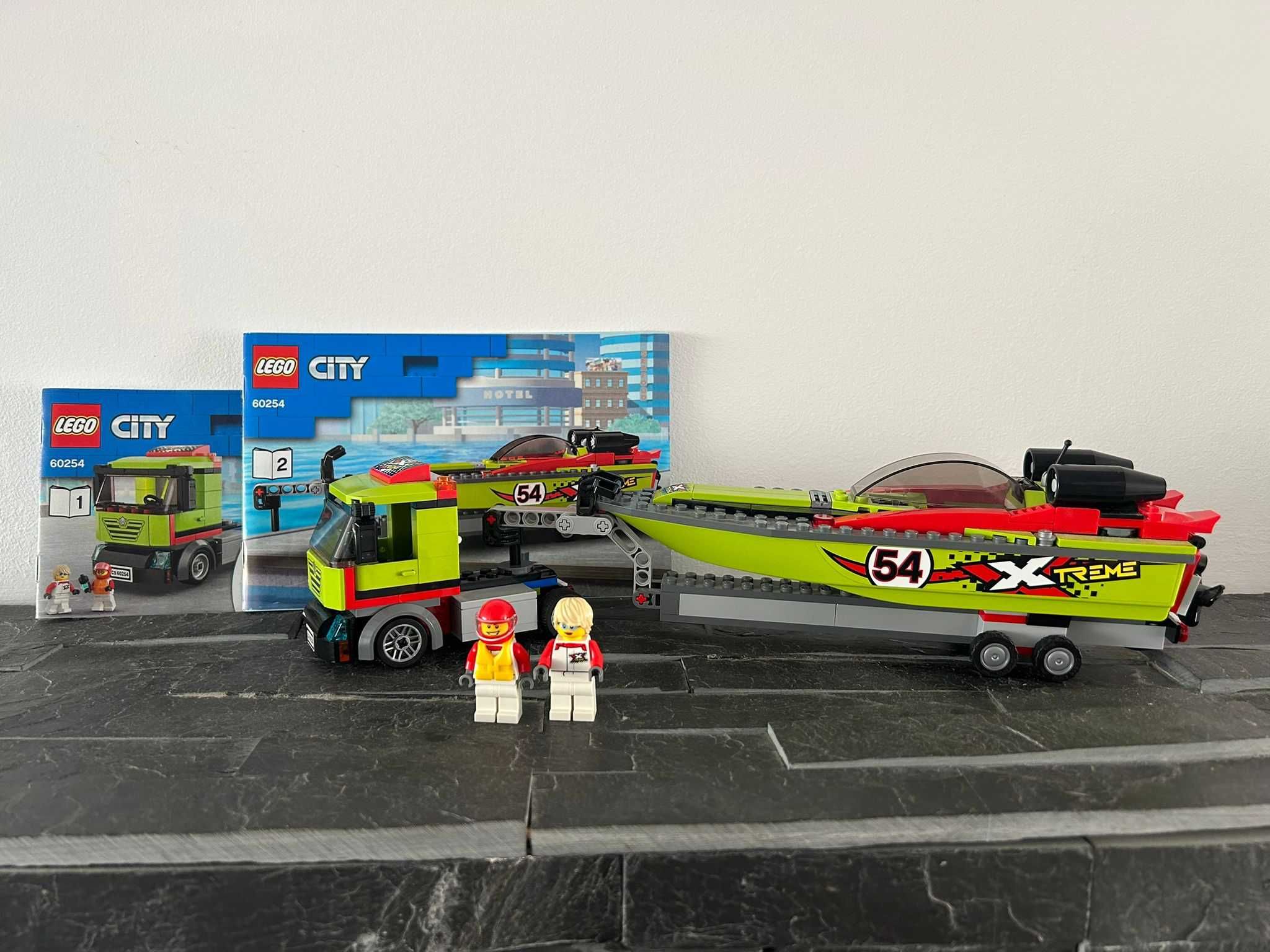 Lego City: Race Boat Transporter, 60254 - 228 piese