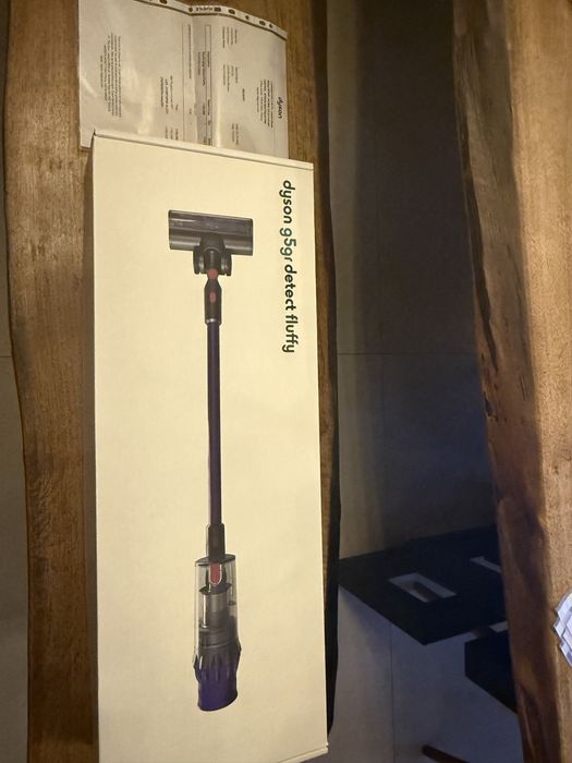 Dyson прахосмукачка ЛИМИТИРАНА