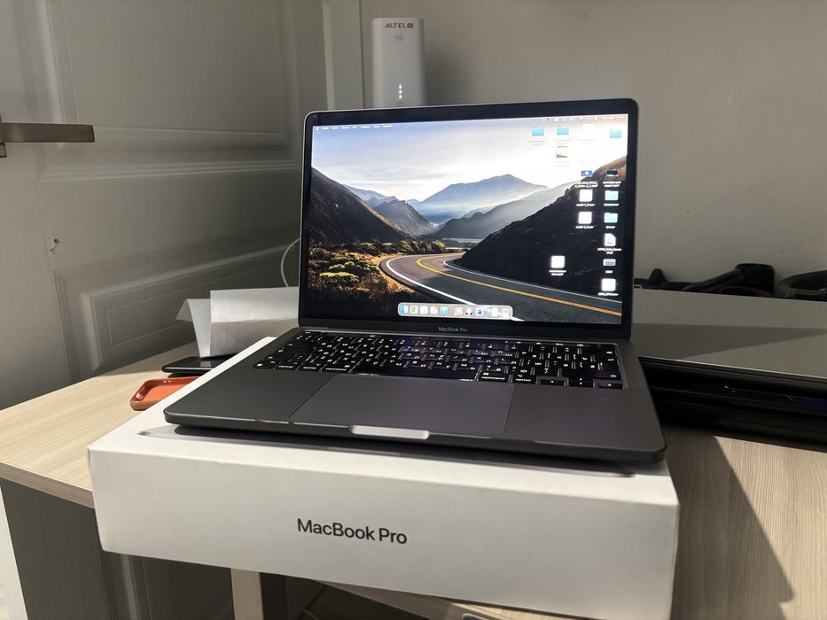 Macbook 13 pro. M1. В идеале.