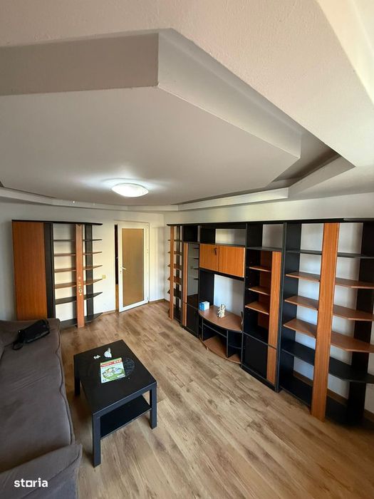 2 DECOMANDATE la parter cu centrala Miron Costin