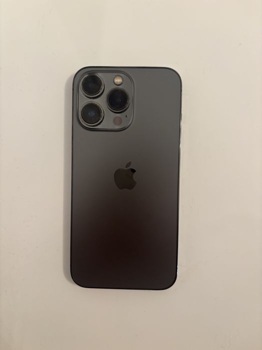 Iphone 13 pro gri/90% baterie