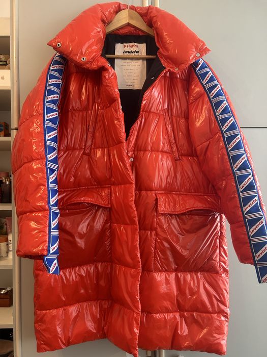 Парка Pinko& Invicta ,супер леко,водоустойчива материя,почти ново