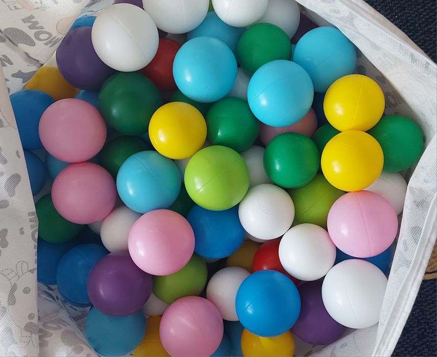 Шарики для сухого бассейна и палатка