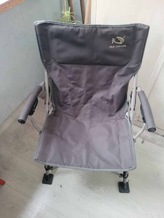 Scaun pescuit in stare buna