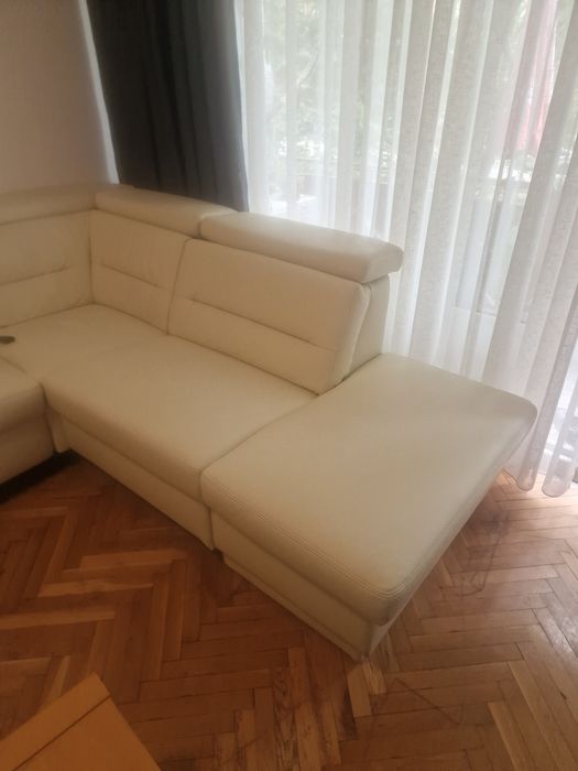 Кожен ъглов диван с релакс