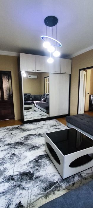 Сдаётся 2в3 комн квартира