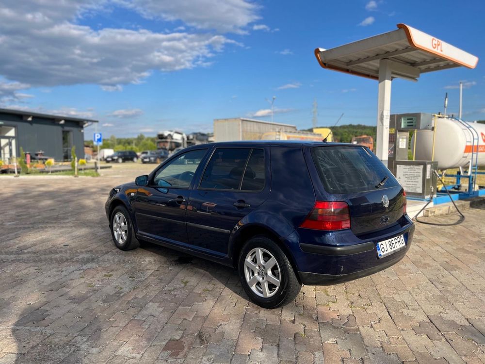 Vand Golf 4  sau schimb