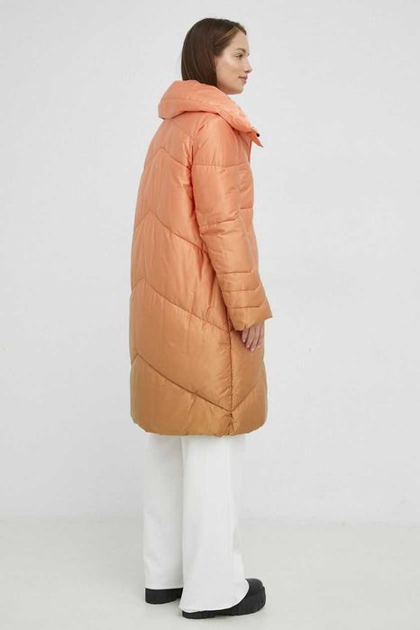 Дамско зимно яке Guess