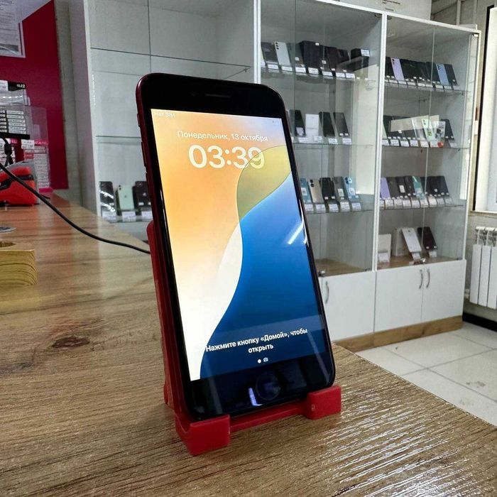 Сотовый телефон Apple iPhone SE 64GB / sk151333