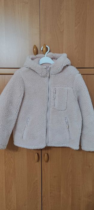 Продам детские кофты, брюки и полу-шубку в отличном состоянии