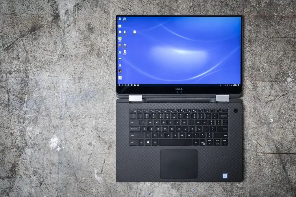 Ноутбук Dell XPS 15 9575 на 16 gb