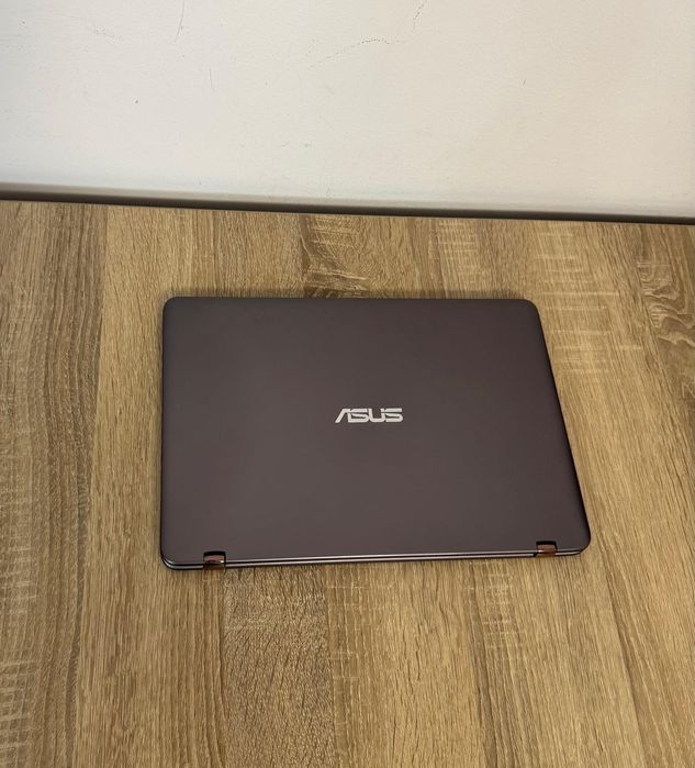 Asus Zenbook 4k Touchscreen X360 NVme 2TB Tableta 2in1 i7-7500 are 1KG