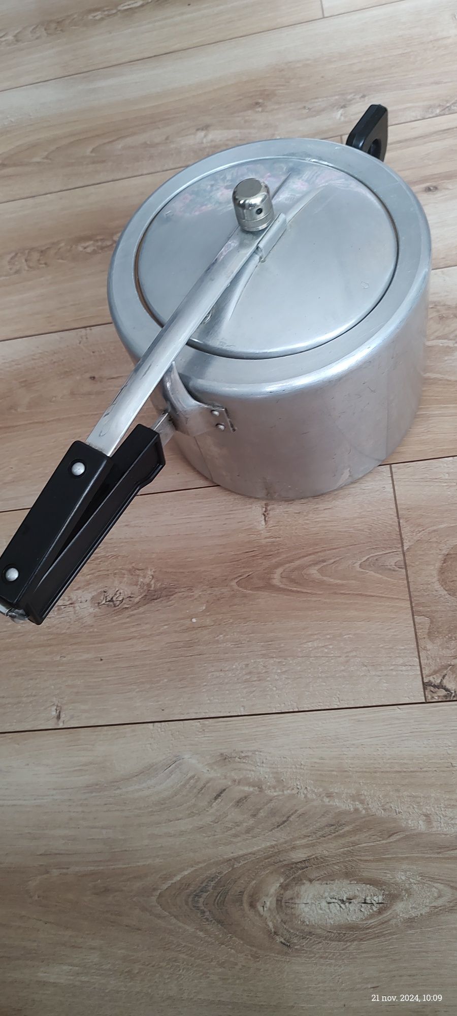 Vând oală presiune 6 l. Kukta made in Hungary