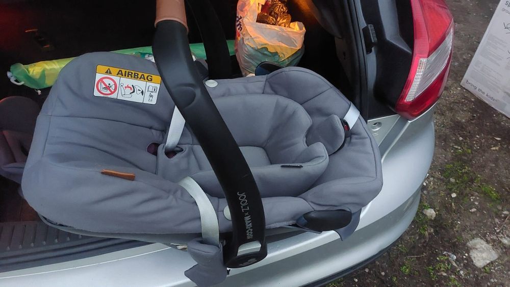 Scaun auto tip scoica