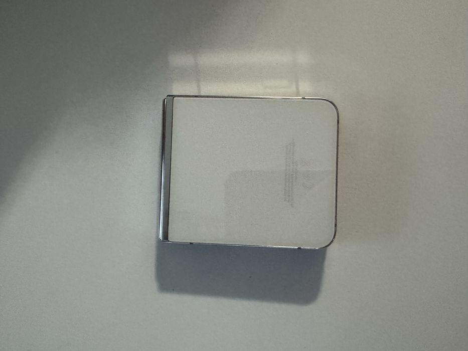 Samsung Galaxy Z Flip 5   512gb