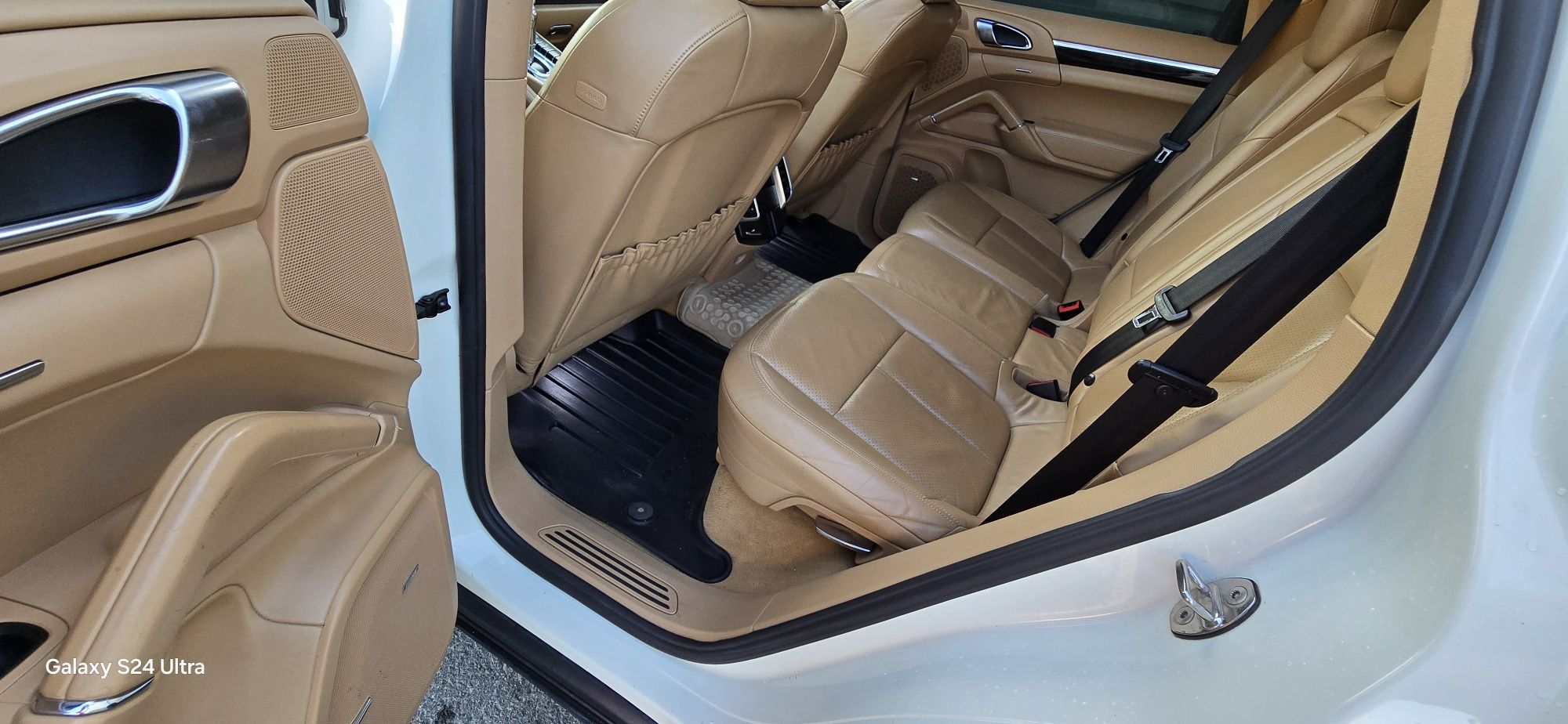 Porsche Cayenne 3,0D Jante ALB Panorama DISTRONIC ROTI GTS NOI 21