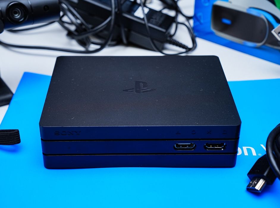 Ochelari VR cu manete + jocuri , PS 4 , PlayStation 4