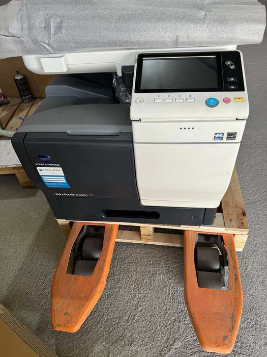 Продавам цветно устройство Konica Minolta Bizhub C3351