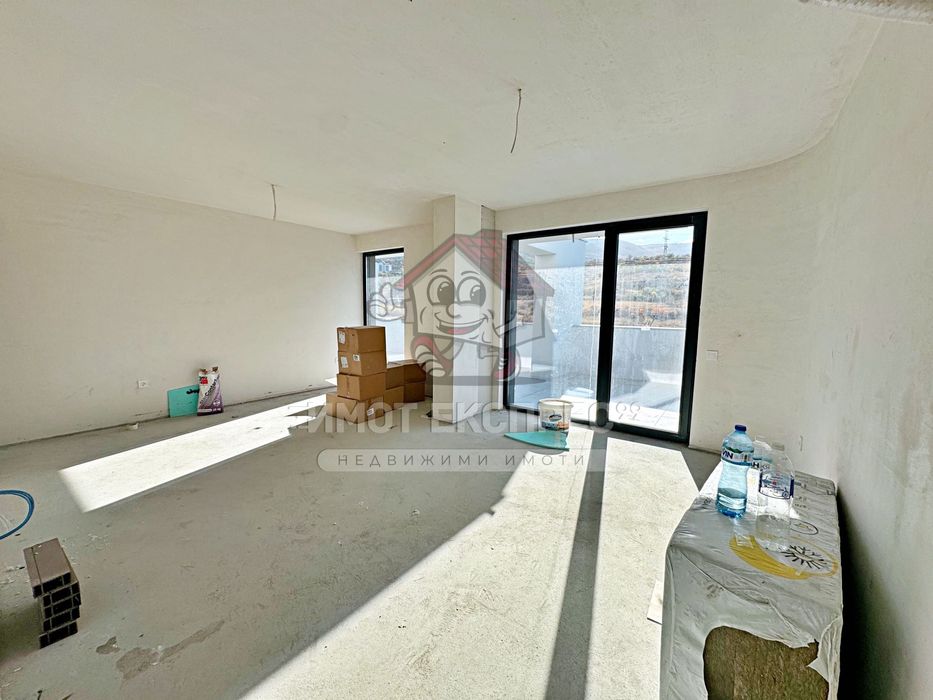 Апартамент, с 3 спални, ново строителство, панорамна гледка, кв.Запад