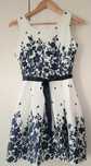 Rochie scurta culoare și model deosebite