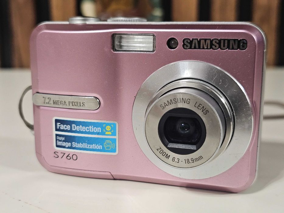 Aparat foto digital compact Samsung S760 Roz Y2K 7.2MP 3xZoom