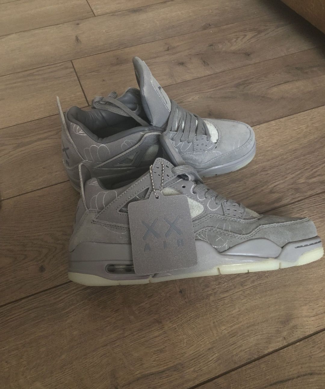 Air jordan 4 retro kaws
Marimea 42