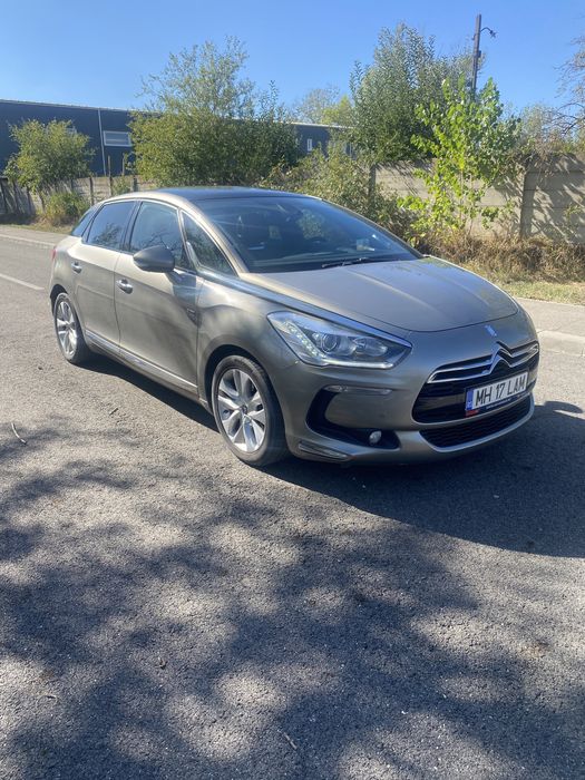 Citroën DS5 Hybrid 2013