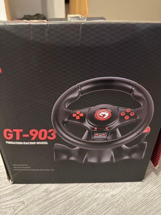 PS 4 Slim , 4 joystick-uri + volan cu pedale