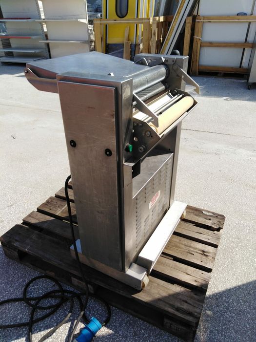 Машина за сваляне на кожи 2500лв