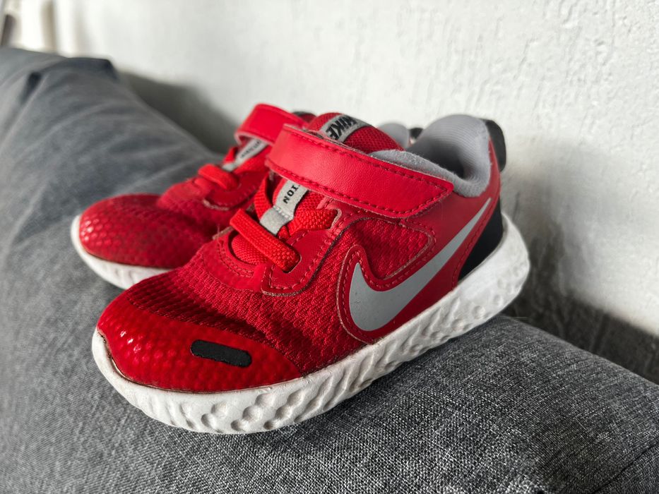 Nike 23.5 (13 cm)