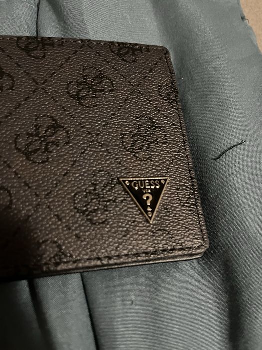 GUESS мъжки портфей неизползван портмоне гес luda